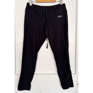 Running Room Cropped Mesh Leggings with Reflective Details Size M